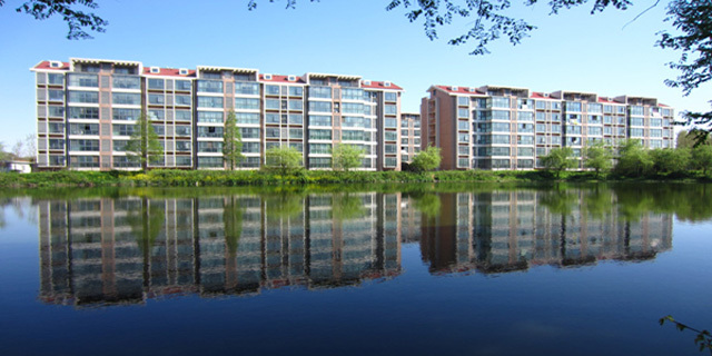 南京大学金陵学院外国语学院 我是浙江理科考生 三本 不知道可以报什么专业的外语-急!江苏考生，三本选南大的金陵学院，还是南京工业大学的 _汇潮装饰网