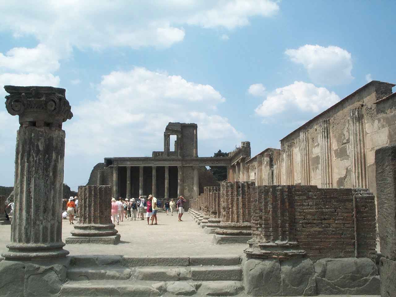 庞贝末日:天火焚城 Pompeii.2014.720p.BluRay.x264.DTS-WiKi 5.58GB-蓝光高清网-4kii.com