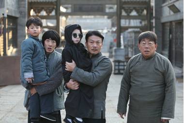 香港鬼片之王要数林正英,而内地拍恐怖电影最